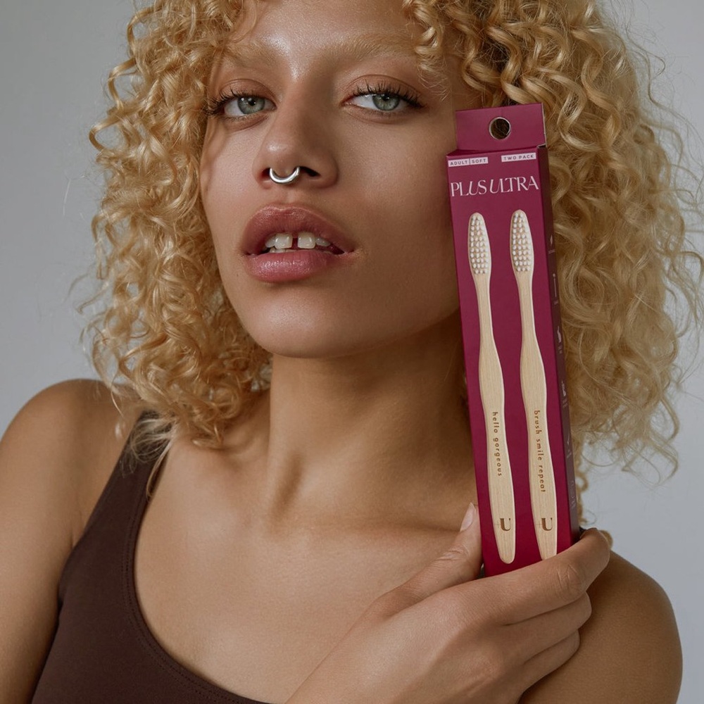 Plus Ultra‎ Bamboo Toothbrush Set